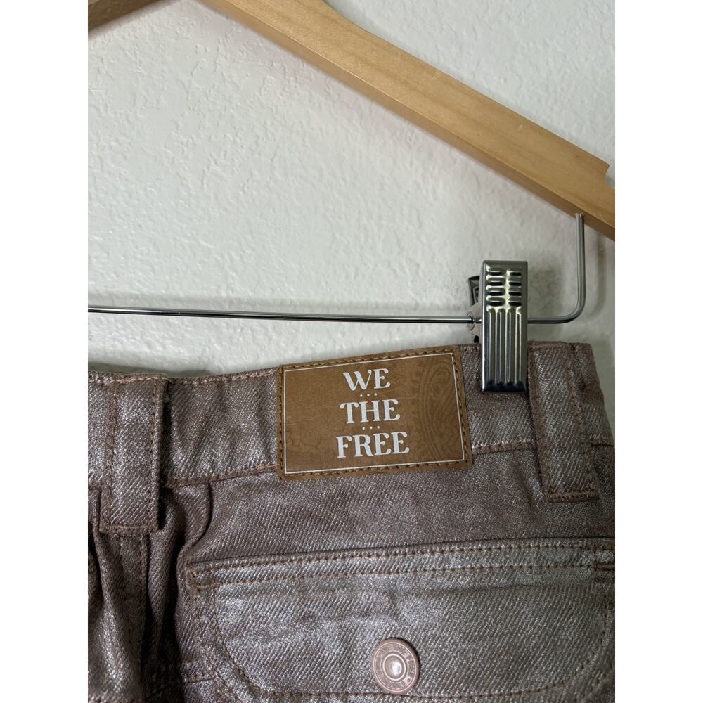 Free People We The Free Lap Of Luxury Barrel Cargo Jeans Tan Metallic Size 25 - Picture 3 of 4